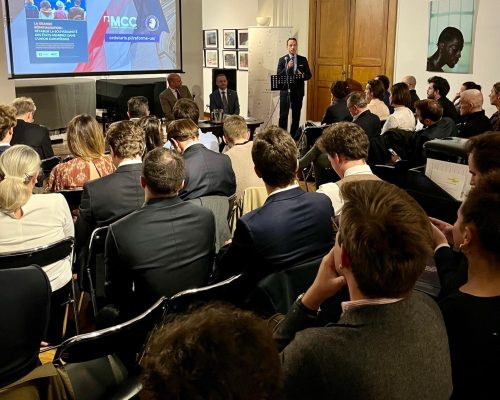 fa71ab18-878b-41d4-b576-d2ba86c88780 2